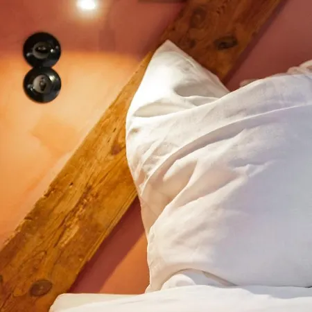 Gut Leben Landresort Bed and Breakfast 4*