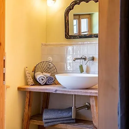Gut Leben Landresort Bed and Breakfast