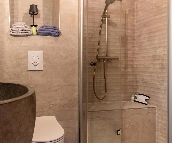 Gut Leben Landresort Nocleg ze śniadaniem 4*